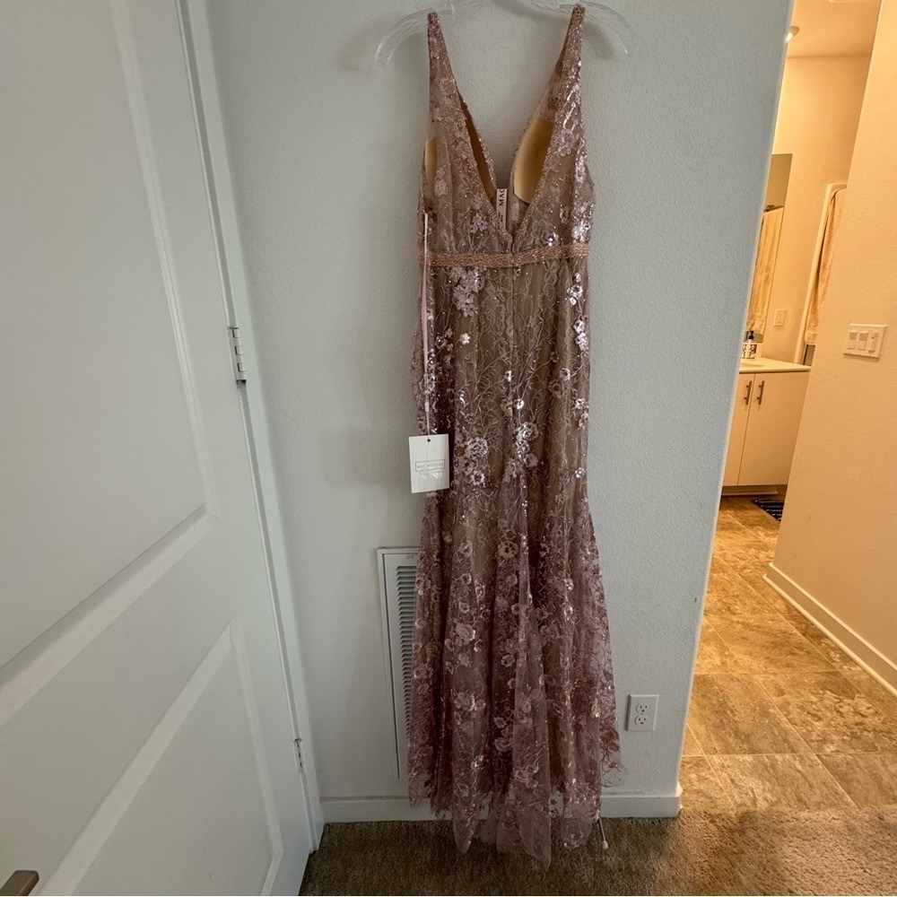 Mac Duggal Pink Floral Embellished Sleeveless Plunge Neck Gown 67481 Size: 6 NWT - Picture 9 of 12